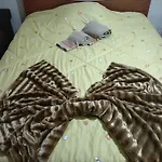 With 5 Bedrooms Apartment *