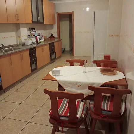 Apartment With 5 Bedrooms Lejlighed Bragança