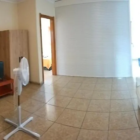 Apartment 公寓 *