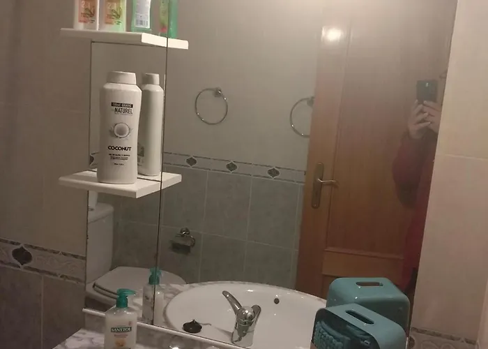 Four Large شقة براغانسا